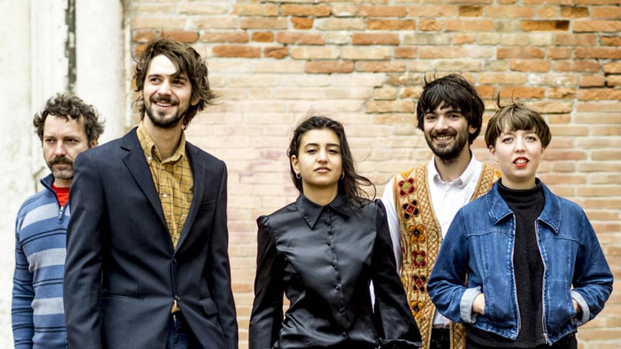 Derya Yildirim & Grup Şimşek