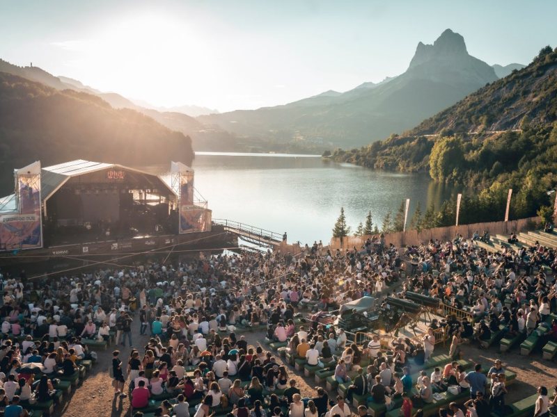 6 locais incríveis para assistir a concertos